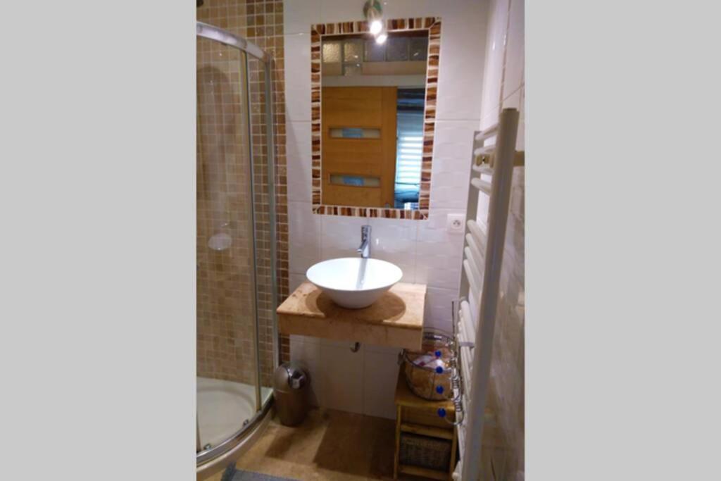 Appartement De Charme Au Coeur Du Vieil أنتيب المظهر الخارجي الصورة