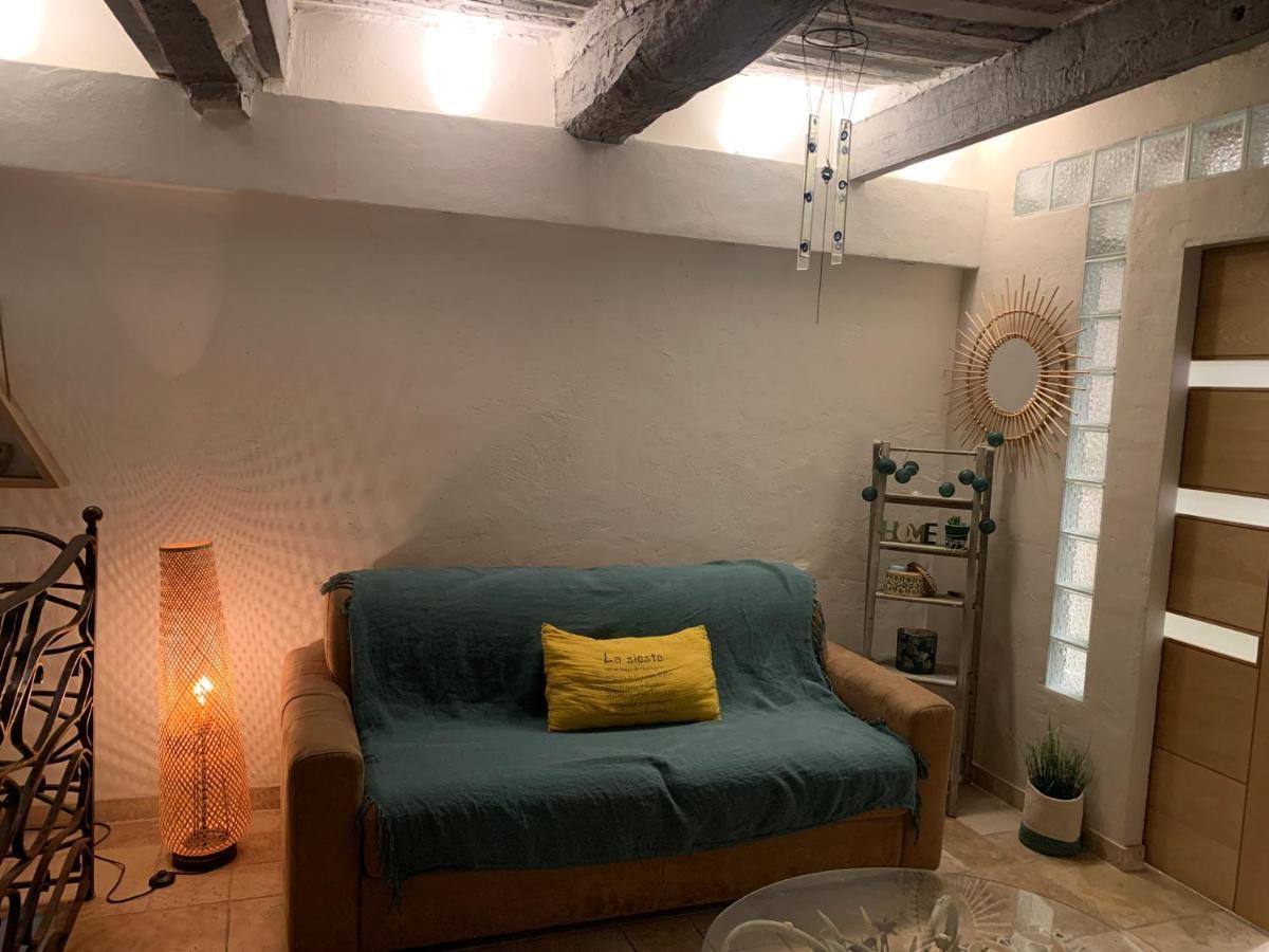 Appartement De Charme Au Coeur Du Vieil أنتيب المظهر الخارجي الصورة